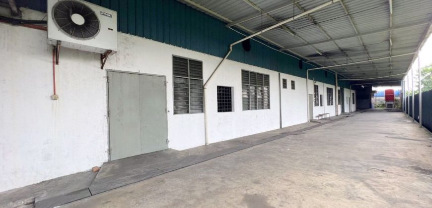 Ulu Tiram – 1.5 Storey Detached Factory – FOR RENT