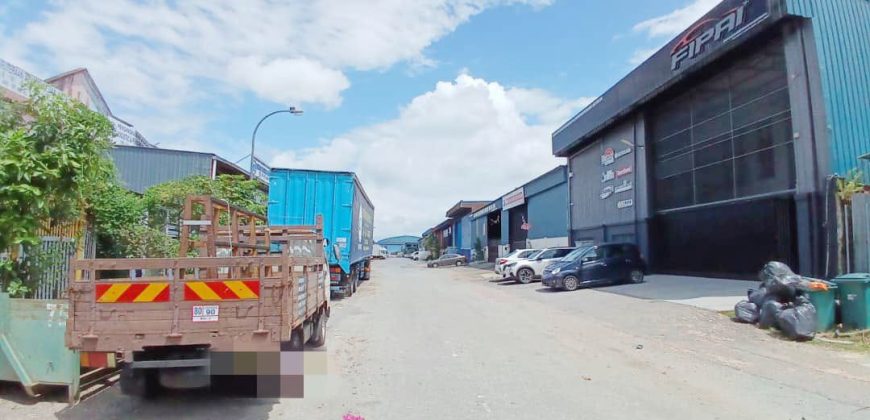 Taman Perindustrian Tan Sri Yaacob – 1.5 Storey Semi Detached Factory – FOR SALE